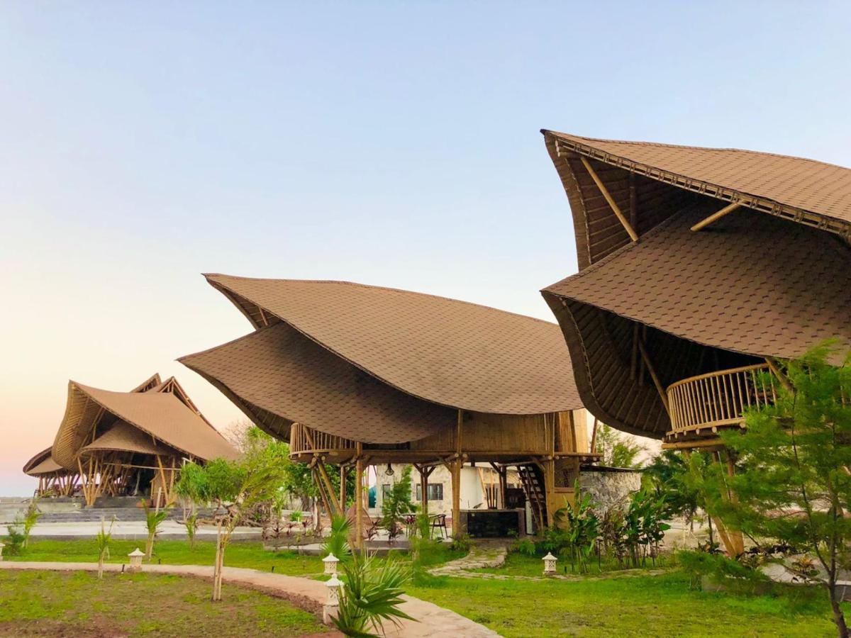 Tanoma Sumba Hotel Maujawa Exterior photo