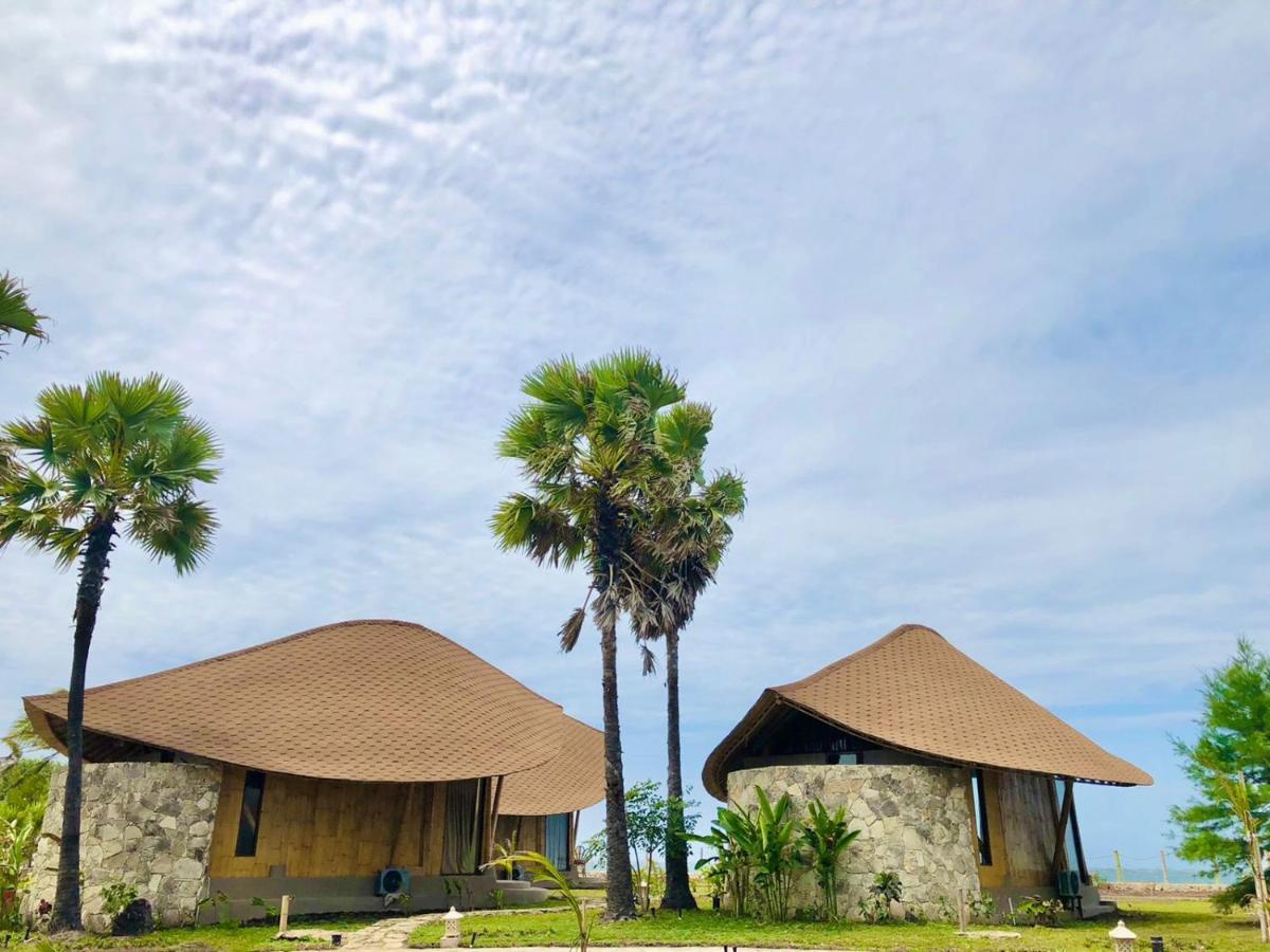 Tanoma Sumba Hotel Maujawa Exterior photo